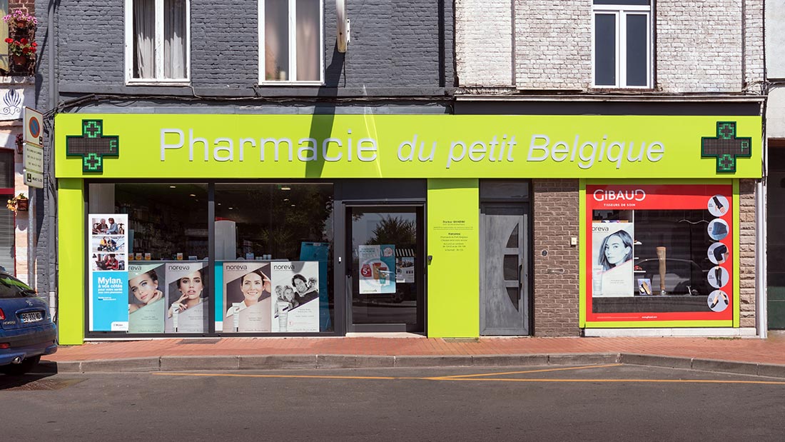 Pharmacie-du-Petit-Belgique-medd-design-remodelação-farmácia-11 Pharmacie-du-Petit-Belgique-medd-design-remodelação-farmácia-11