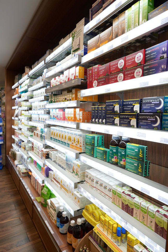 Pharmacie-du-Soleil-medd-health-design-remodelação-7 Pharmacie-du-Soleil-medd-health-design-remodelação-7