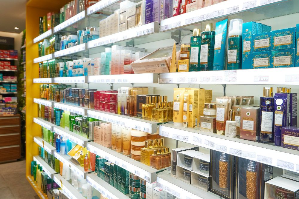 Pharmacie-du-Soleil-medd-health-design-remodelação-6 Pharmacie-du-Soleil-medd-health-design-remodelação-6