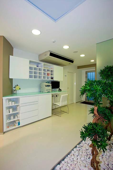 farmácia-de-bairro-medd-design-remodelação-de-farmácias-10 farmácia-de-bairro-medd-design-remodelação-de-farmácias-10