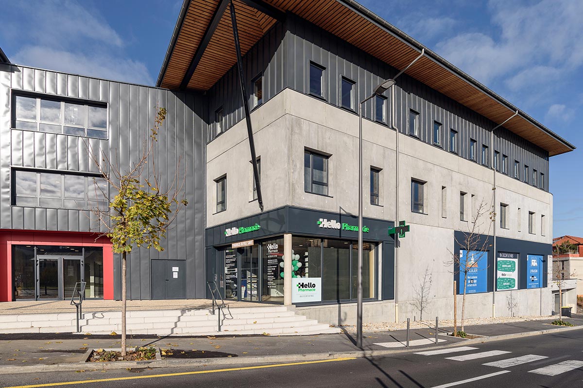 Pharmacie-du-Pôle-Santé-medd-design-renovação-de-farmácia-15 Pharmacie-du-Pôle-Santé-medd-design-renovação-de-farmácia-15