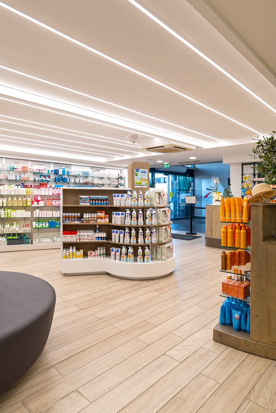 11-agencement-arquitetura-pharmacie-principale-min