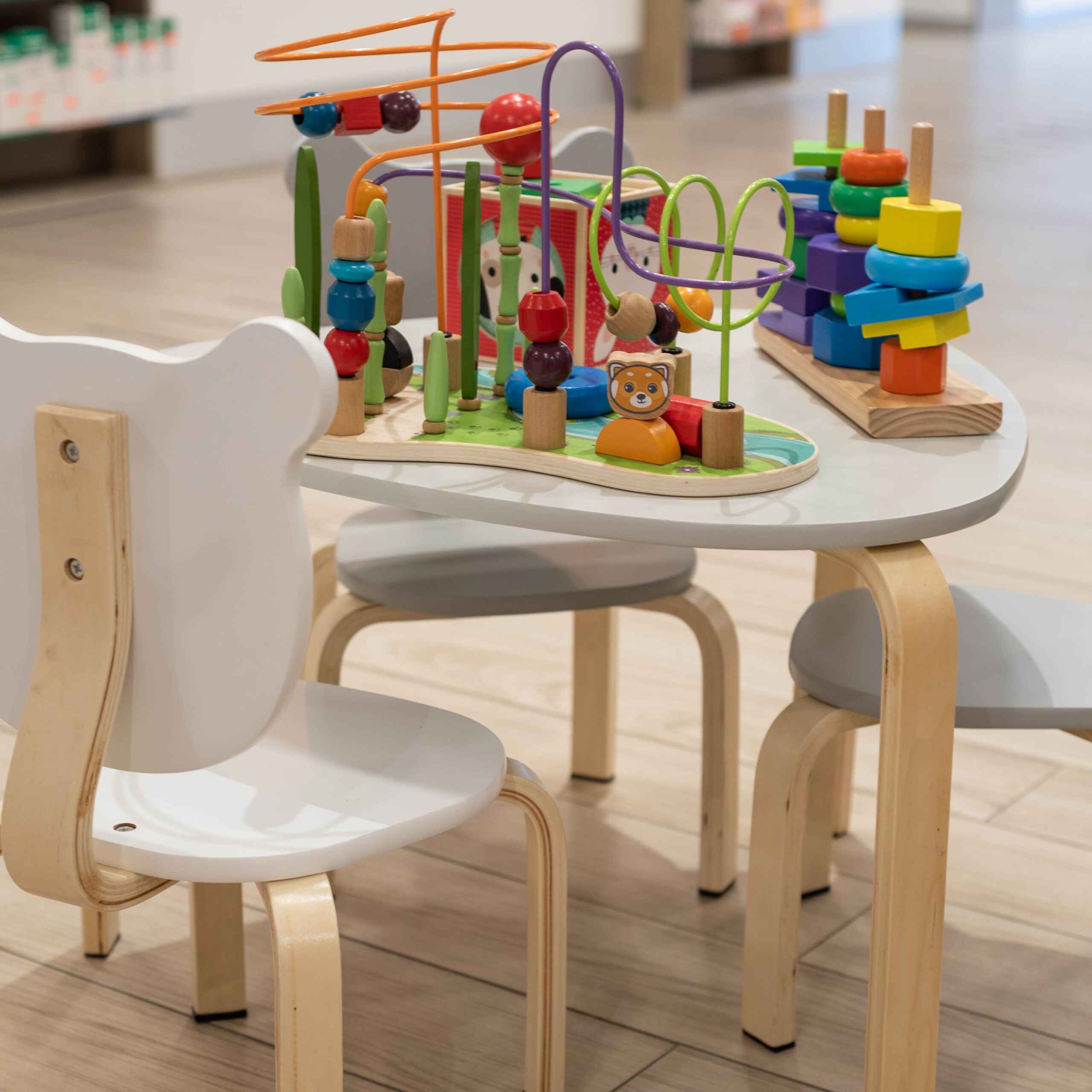 espace-enfants-pour-pharmacies-medd-agencement-3 espace-enfants-pour-pharmacies-medd-agencement-3