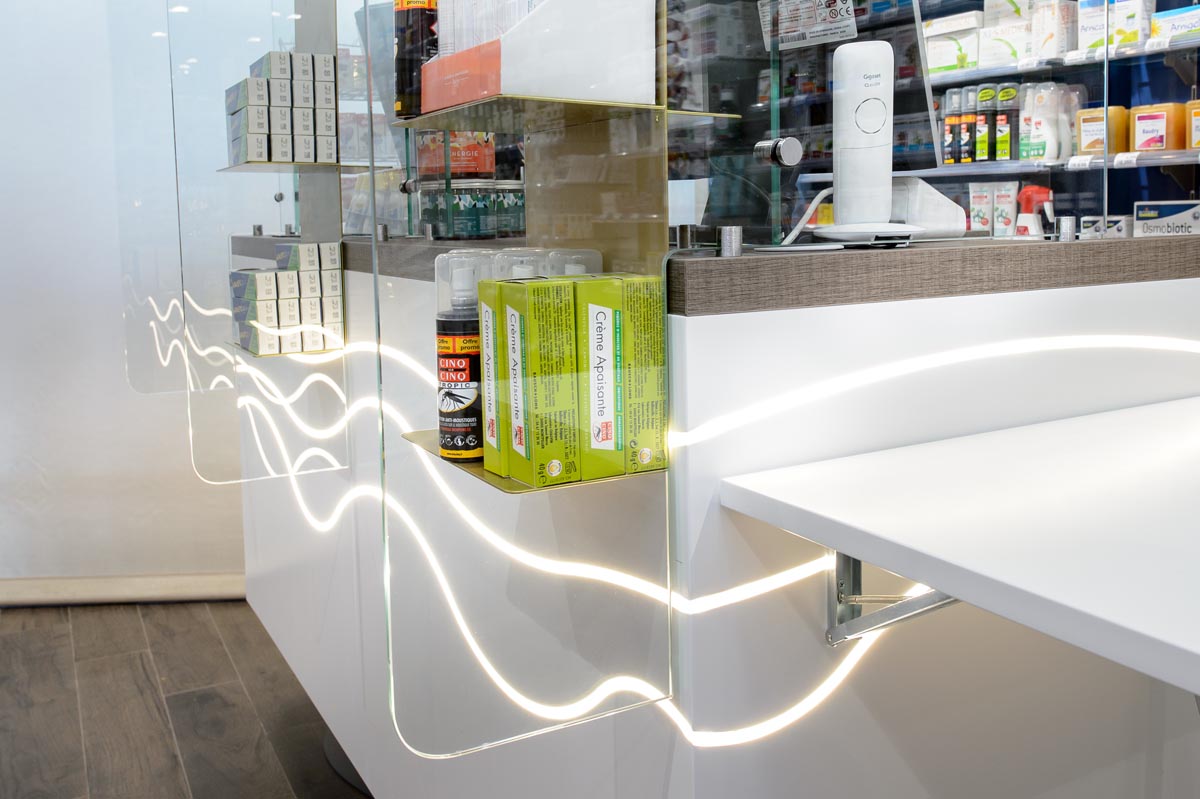 Pharmacie-du-port-medd-design-remodelação-8 Pharmacie-du-port-medd-design-remodelação-8