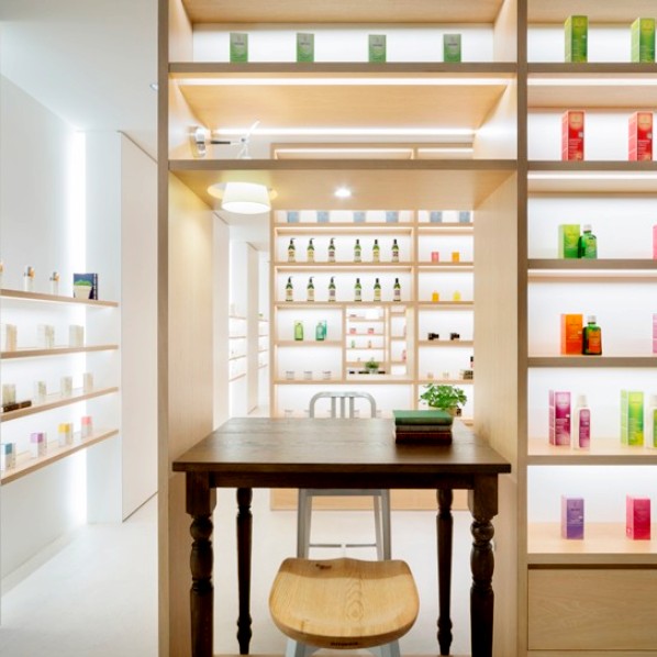 CONCEPT-PHARMACY-BY-NENDO-DESIGNBOOM-MEDD-DESIGN-1 CONCEPT-PHARMACY-BY-NENDO-DESIGNBOOM-MEDD-DESIGN-1