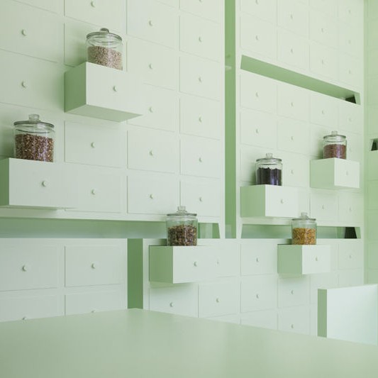 décoration-monochrome-medd-agencement-de-pharmaci décoration-monochrome-medd-agencement-de-pharmacie