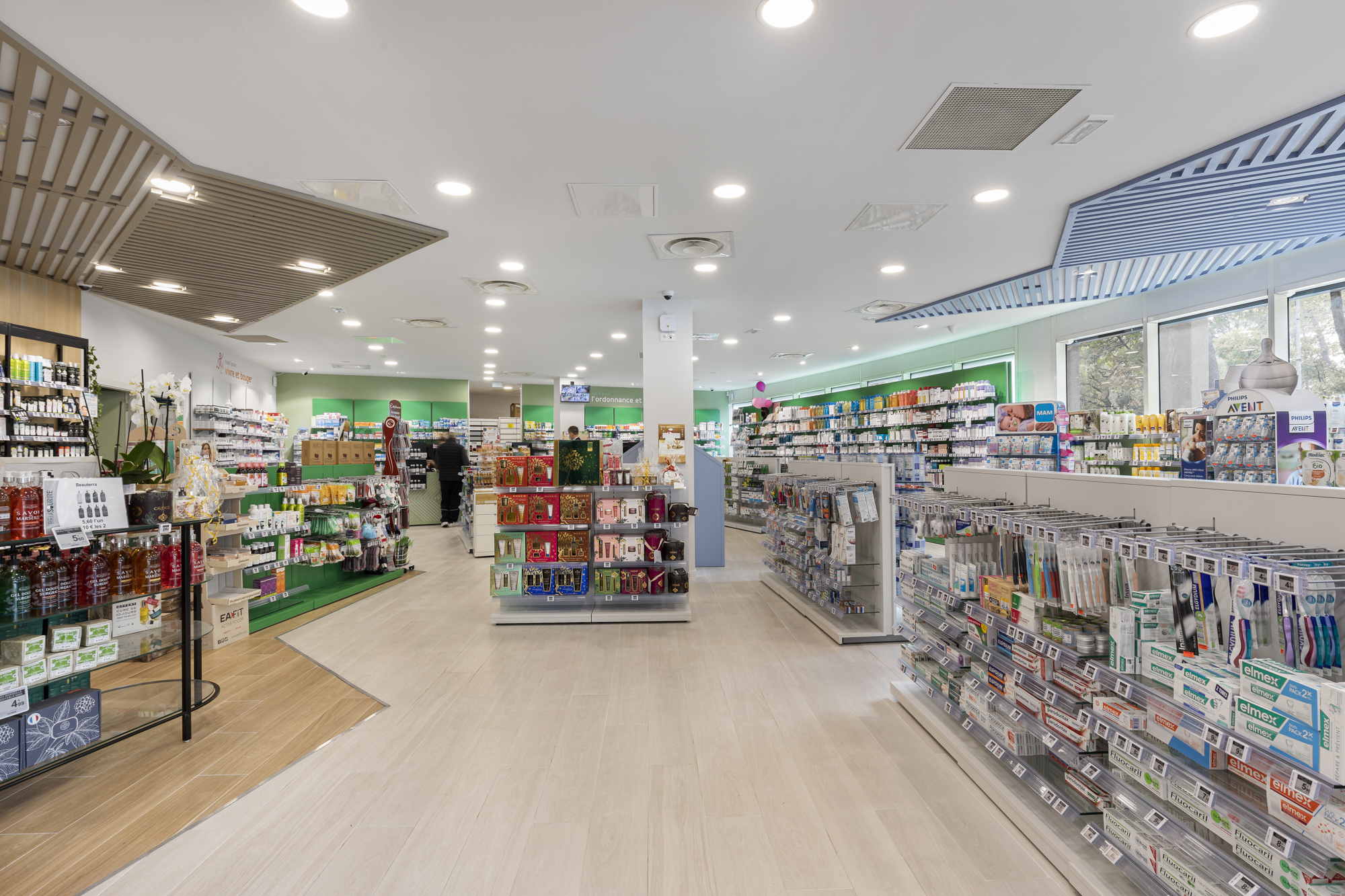La Pharmacie de Sophia – Medd Agencement -21 – 5 La Pharmacie de Sophia - Medd Agencement
