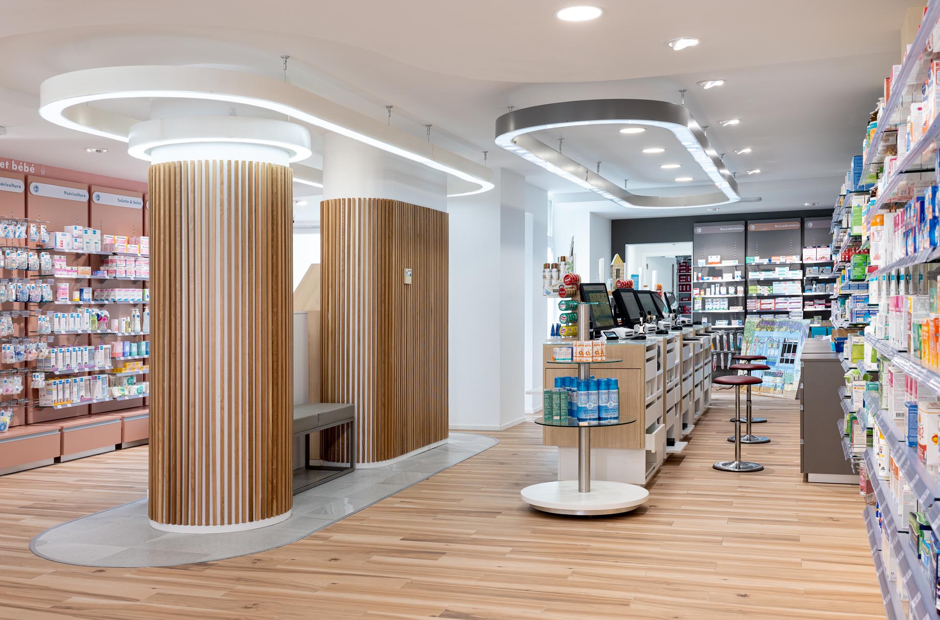 Pharmacie de l’Ornain_Mai2022_AgenceMEDD–PSA26894PhotoChristopheMonterlos espaço saude remodelado. farmacia renovada, marketing farmacia, pharmacie de l'ornain.