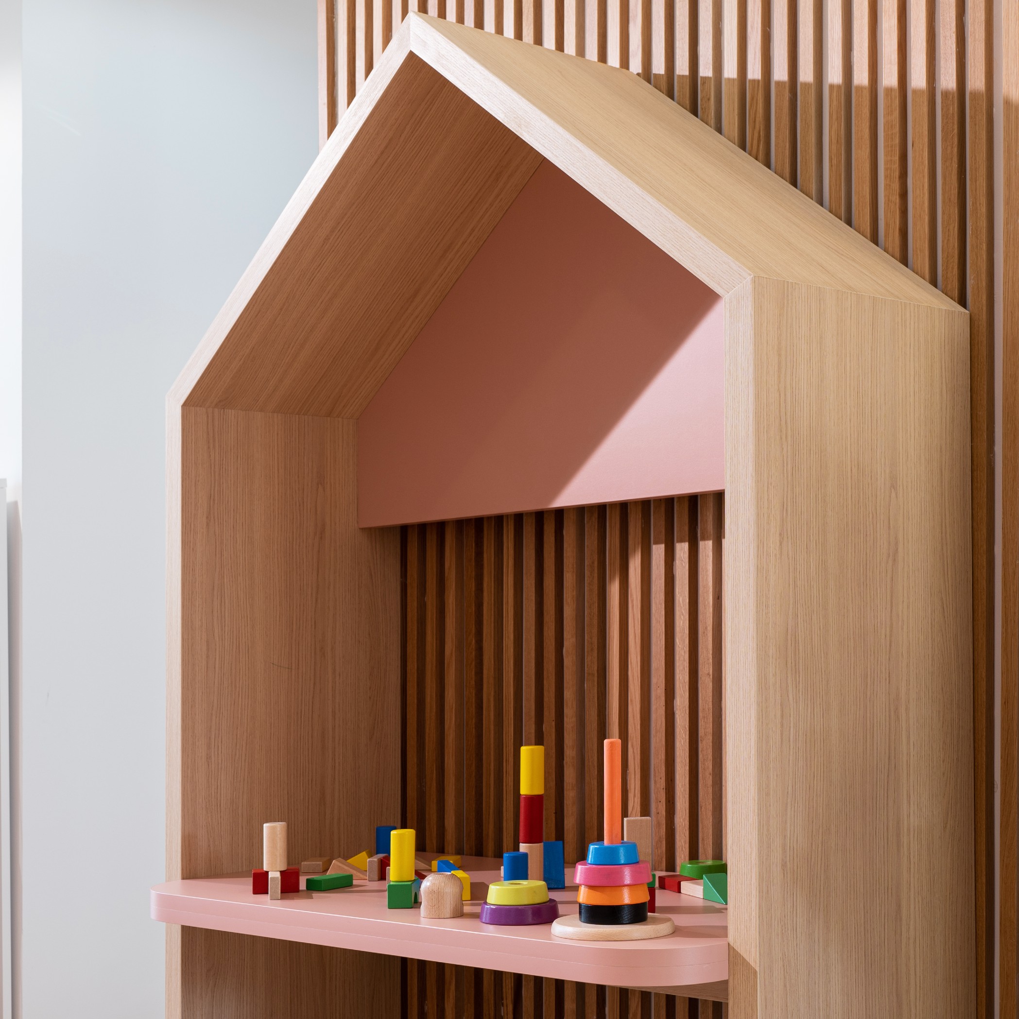Pharmacie de l’Ornain_Mai2022_AgenceMEDD_7 Pharmacie de L'Ornain, espaço ludico, espaço infantil, decoracao, design de interiores