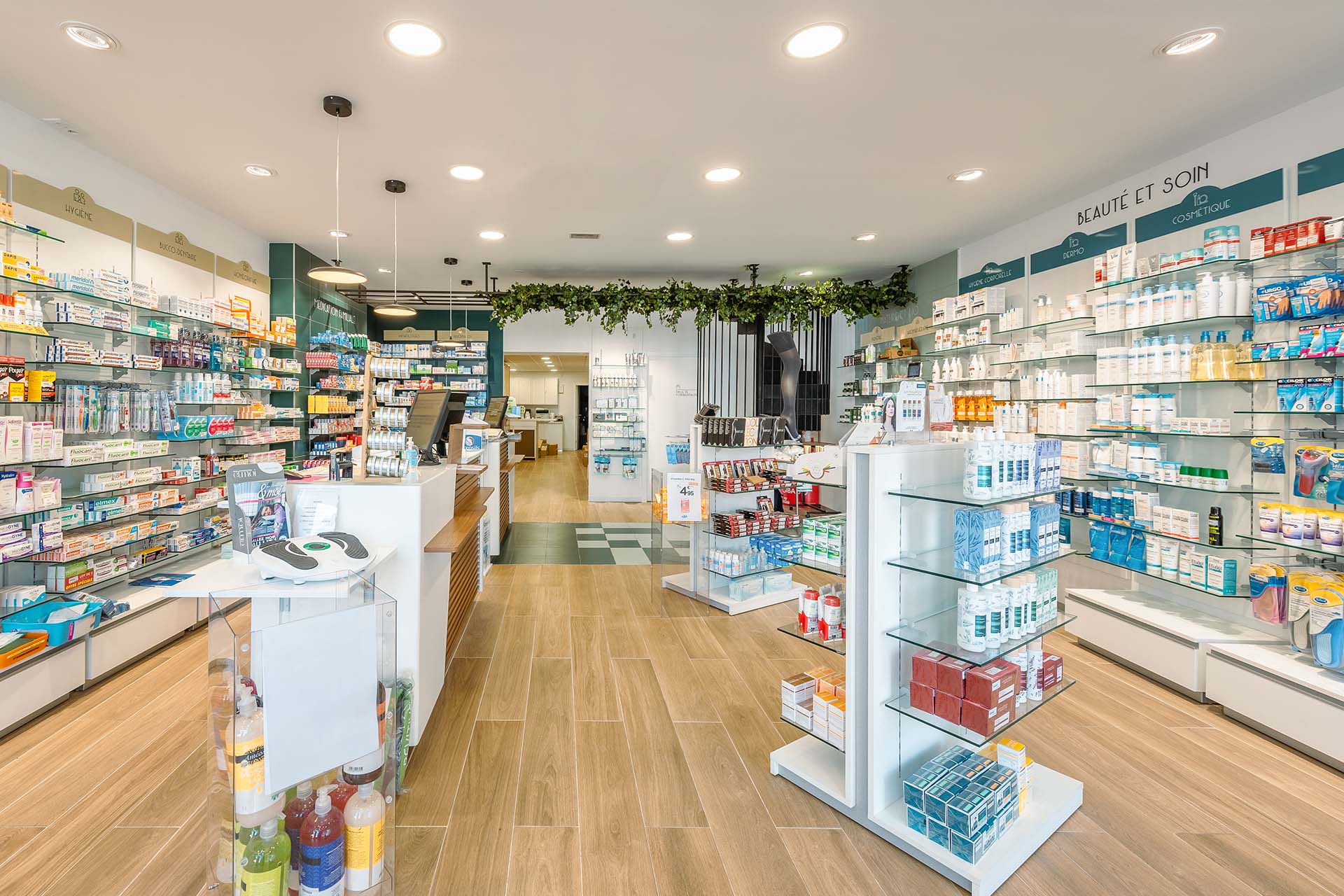 pharmacie-carlier-medd-design-agencement-2022-198 pharmacie-carlier-medd-design-agencement-2022-198